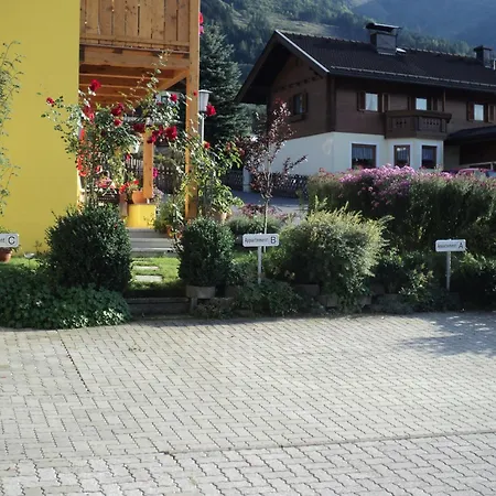 Apartmenthaus Gotthardt 3* カプルーン