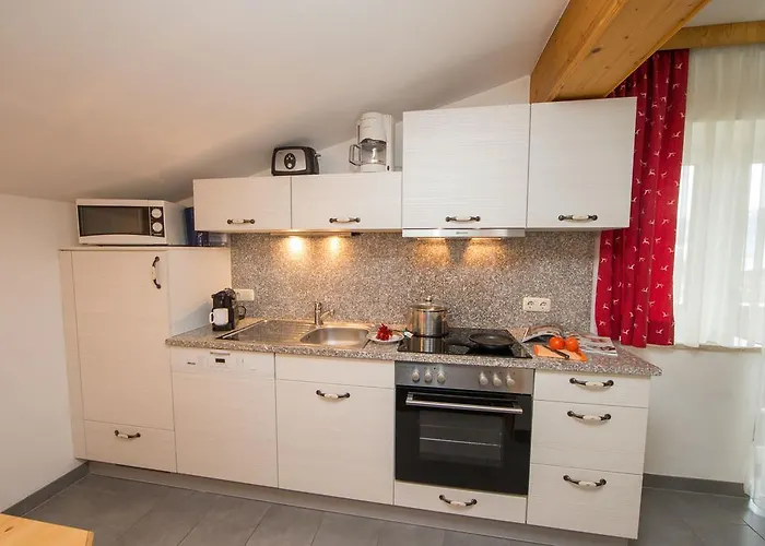 Apartmenthaus Gotthardt Aparthotel 3*